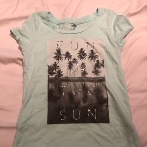 Old Navy T-Shirt